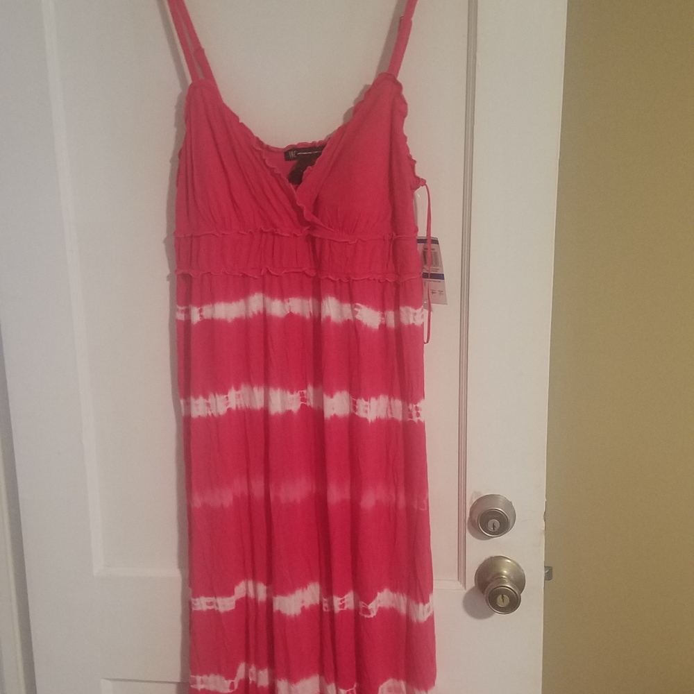 NWT Red/White Sleeveless XL  Maxi Dress